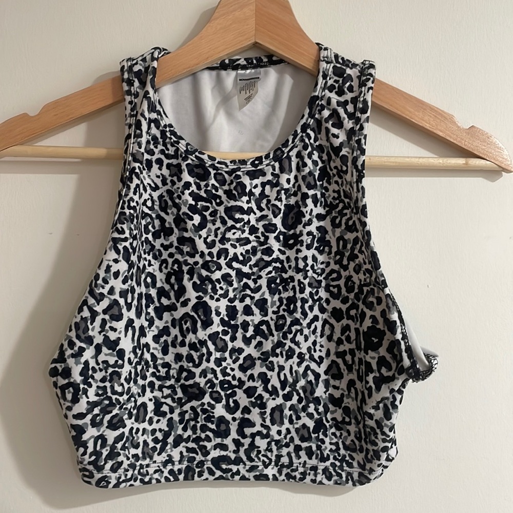 Cougar workout top
